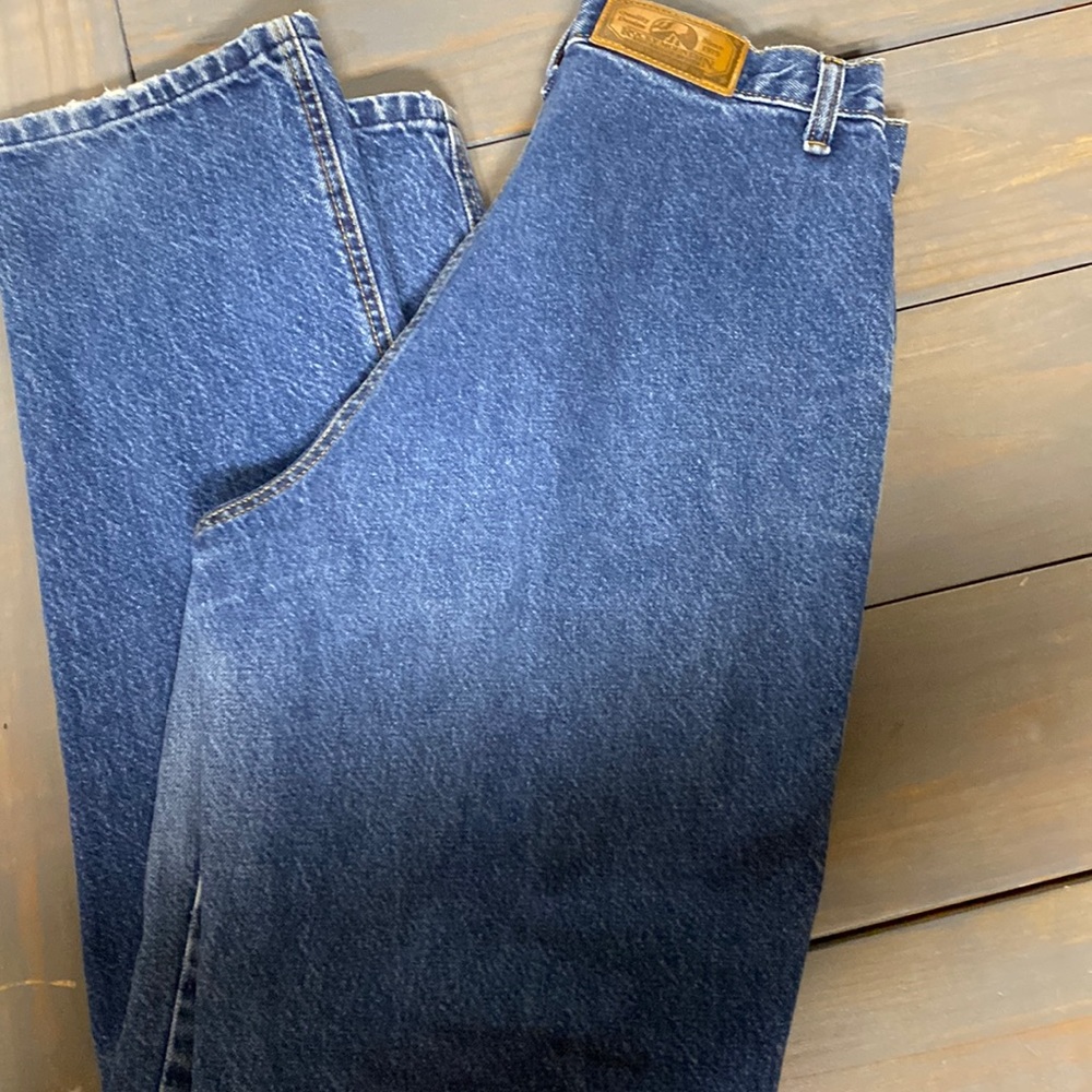 Jr girls size 9 vintage Rocky Mountain high waisted jeans.
